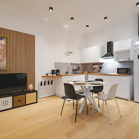 Family Home Trieste Apartment *